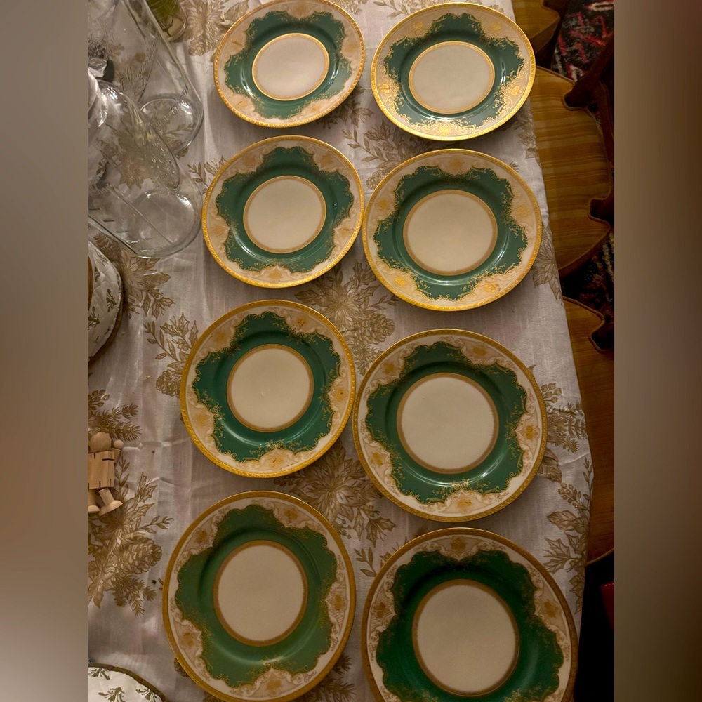✨ Ultra-Rare Mint Black Knight Green & Gold Encrusted Dinner Plates ✨